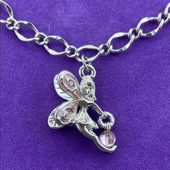 💛 Elegant Silver Fairy Charm Bracelet - Picture 3 of 6